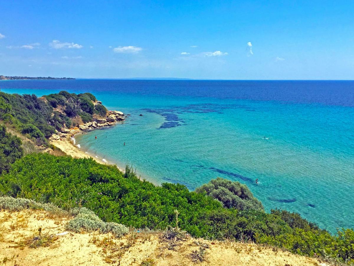 Villa Fofo - Beautiful Sea Front Villa With 650M2 Garden Nea Kallikrateia Luaran gambar
